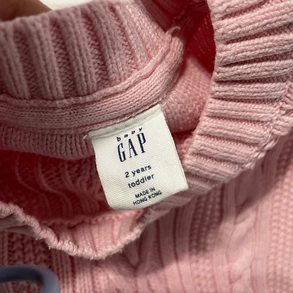 ❌SOLD!!!❌ GAP Cable Knit Sweater - Picture 3 of 4